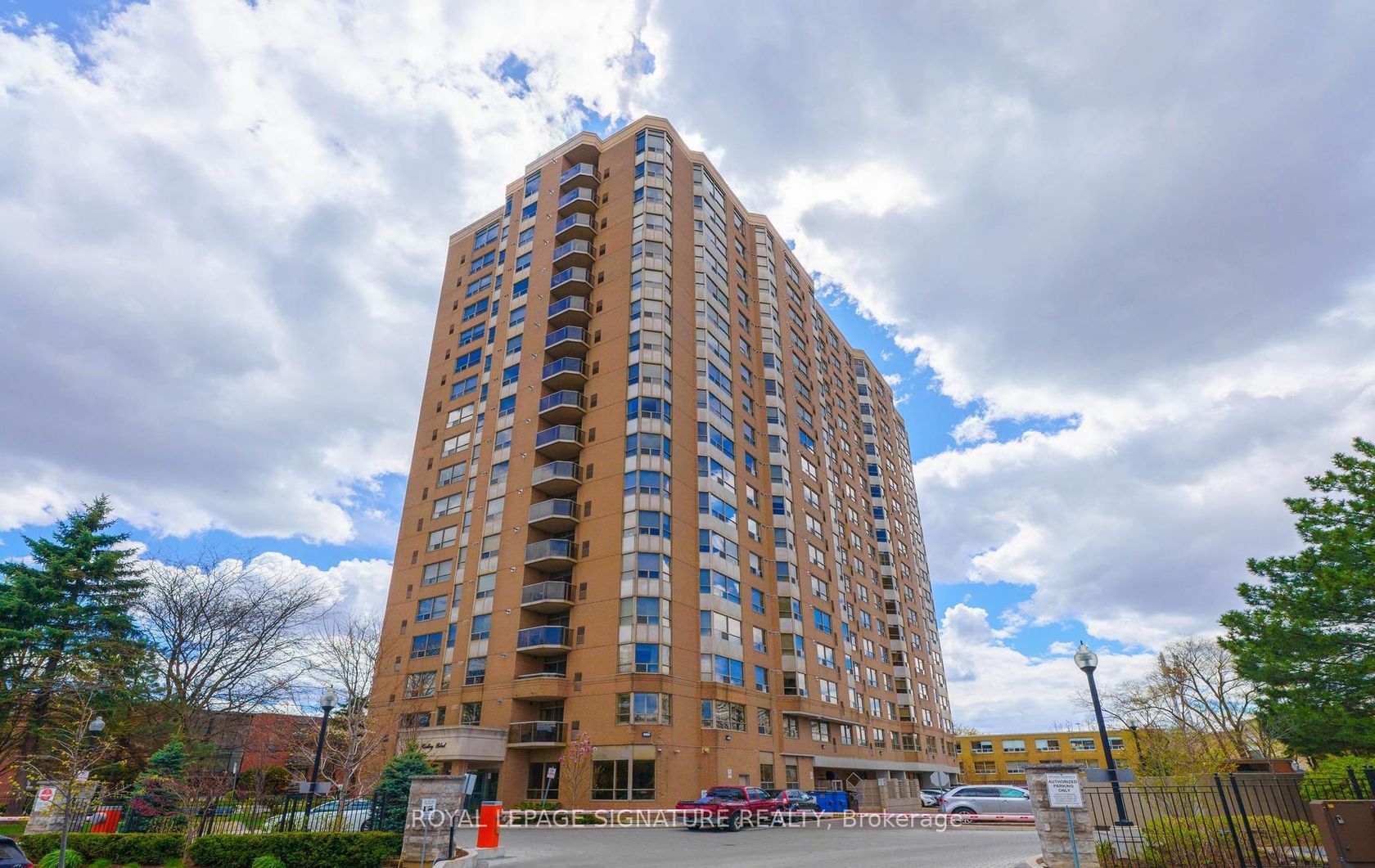 508 - 265 Ridley Boulevard, Nortown, Toronto photo 3