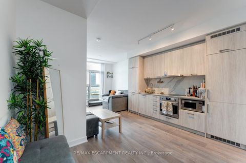 Photo 3 at 1120 - 10 Honeycrisp Crescent, Vaughan Corporate Centre, Vaughan
