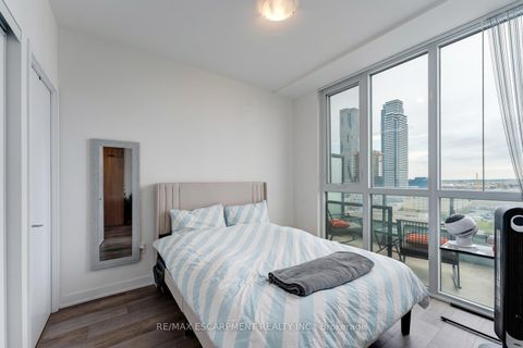 Photo 8 at 1120 - 10 Honeycrisp Crescent, Vaughan Corporate Centre, Vaughan