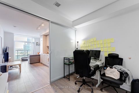 Photo 14 at 1120 - 10 Honeycrisp Crescent, Vaughan Corporate Centre, Vaughan