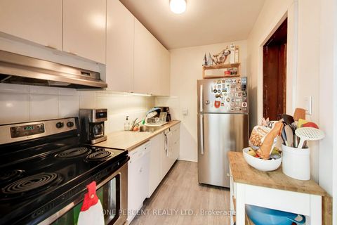 Photo 9 at 252 Wright Avenue, Swansea, Toronto