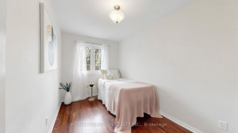 Photo 17 at 42 Resolution Crescent, Hillcrest Village, Toronto