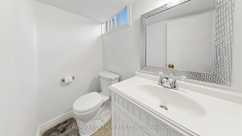 Photo 24 at 42 Resolution Crescent, Hillcrest Village, Toronto