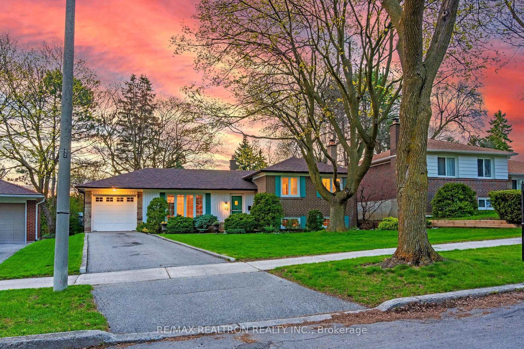 42 Resolution Crescent, Hillcrest Village, Toronto 