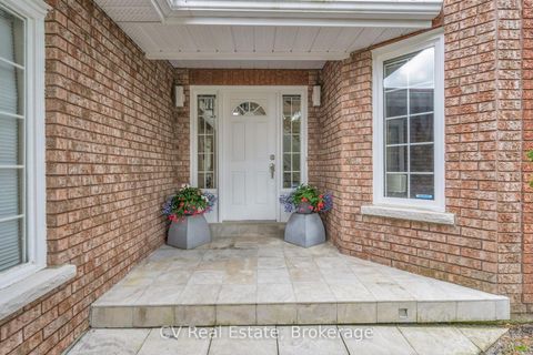 Photo 8 at 5 McCutcheon Court, Northwest, Barrie