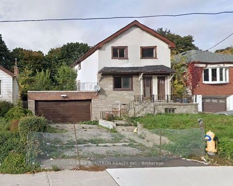 Photo 0 at 594 Ridelle Avenue, Belgravia, Toronto