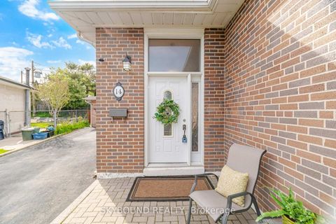 Photo 3 at 14 Monet Avenue, Etobicoke West Mall, Toronto