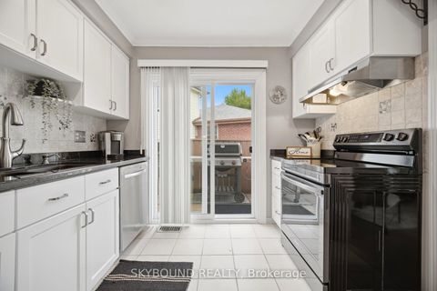 Photo 14 at 14 Monet Avenue, Etobicoke West Mall, Toronto