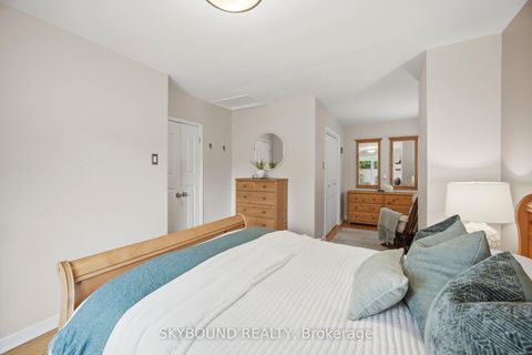 Photo 19 at 14 Monet Avenue, Etobicoke West Mall, Toronto