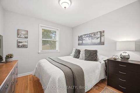Photo 24 at 14 Monet Avenue, Etobicoke West Mall, Toronto