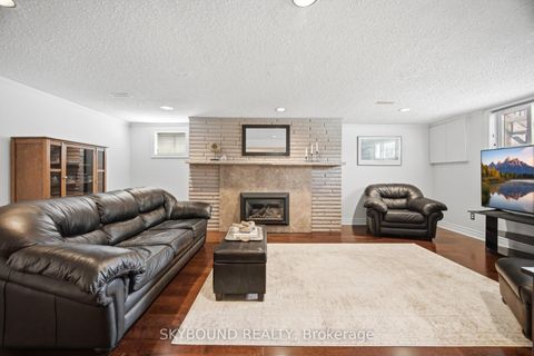 Photo 30 at 14 Monet Avenue, Etobicoke West Mall, Toronto