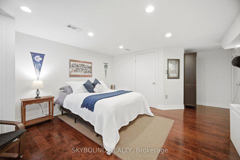 Photo 36 at 14 Monet Avenue, Etobicoke West Mall, Toronto