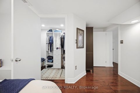 Photo 37 at 14 Monet Avenue, Etobicoke West Mall, Toronto