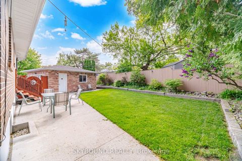 Photo 43 at 14 Monet Avenue, Etobicoke West Mall, Toronto