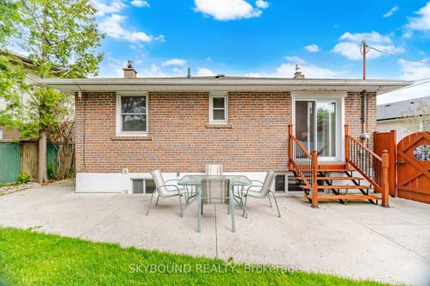 Photo 44 at 14 Monet Avenue, Etobicoke West Mall, Toronto
