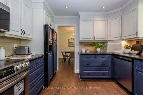 Photo 7 at 11 Forestwood Lane, South Shore, Barrie