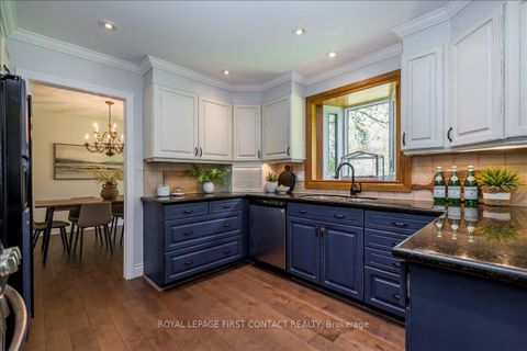 Photo 8 at 11 Forestwood Lane, South Shore, Barrie