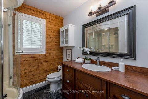 Photo 25 at 11 Forestwood Lane, South Shore, Barrie