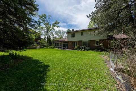 Photo 39 at 11 Forestwood Lane, South Shore, Barrie