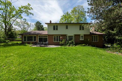 Photo 40 at 11 Forestwood Lane, South Shore, Barrie