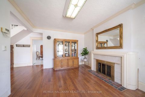 Photo 6 at 31 Gates Avenue, Danforth, Toronto