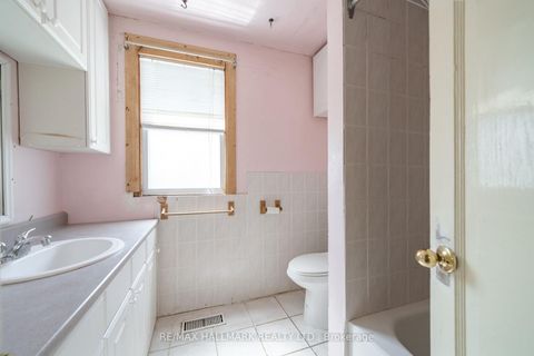 Photo 10 at 31 Gates Avenue, Danforth, Toronto