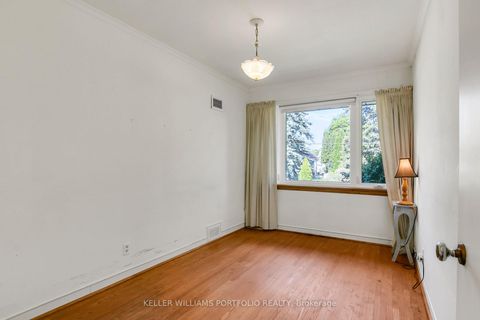 Photo 16 at 29 Winlock Park, Newtonbrook East, Toronto