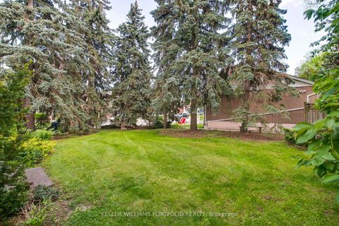 Photo 26 at 29 Winlock Park, Newtonbrook East, Toronto