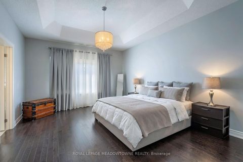 Photo 18 at 11 Cranbrook Crescent, Kleinburg, Vaughan