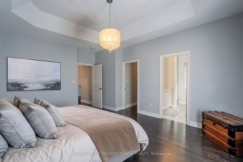 Photo 19 at 11 Cranbrook Crescent, Kleinburg, Vaughan