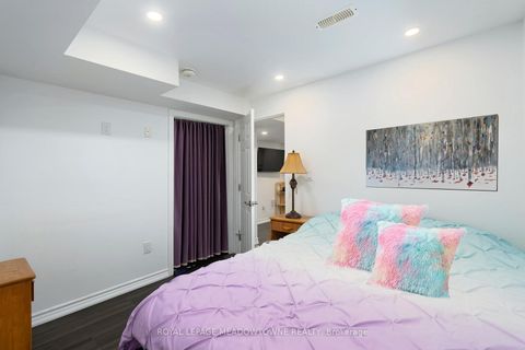 Photo 34 at 11 Cranbrook Crescent, Kleinburg, Vaughan