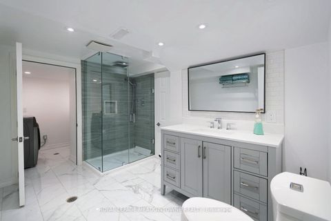Photo 35 at 11 Cranbrook Crescent, Kleinburg, Vaughan
