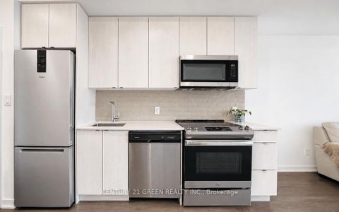 Photo 8 at 415 - 1401 O'connor Drive, Parkview, Toronto