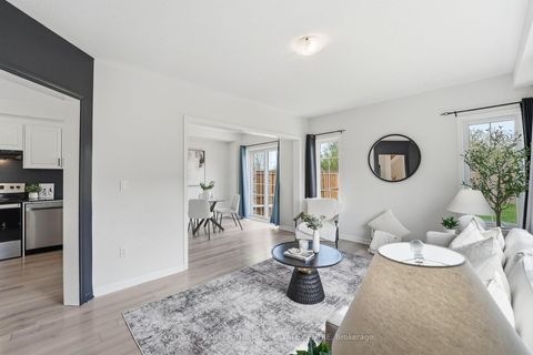 Photo 7 at 35 Cliff Thompson Court, Sutton & Jackson's Point, Georgina