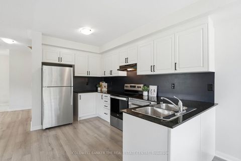 Photo 12 at 35 Cliff Thompson Court, Sutton & Jackson's Point, Georgina