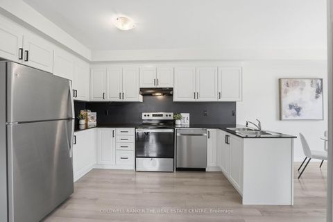 Photo 13 at 35 Cliff Thompson Court, Sutton & Jackson's Point, Georgina