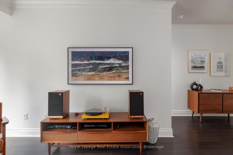 Photo 3 at 205 - 800 Spadina Road, Forest Hill South, Toronto