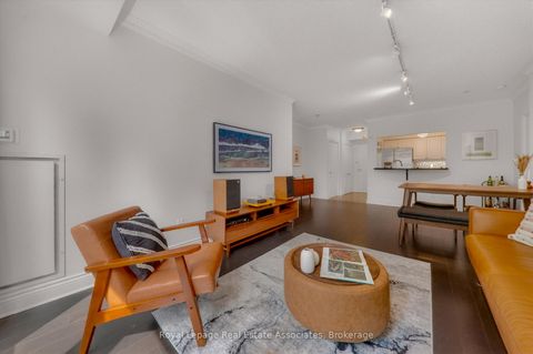 Photo 8 at 205 - 800 Spadina Road, Forest Hill South, Toronto