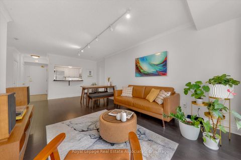 Photo 9 at 205 - 800 Spadina Road, Forest Hill South, Toronto