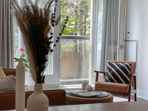 Photo 13 at 205 - 800 Spadina Road, Forest Hill South, Toronto