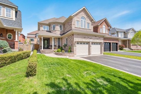 Photo 2 at 12 Kensington Trail, Shore, Barrie
