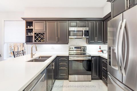 Photo 8 at 12 Kensington Trail, Shore, Barrie