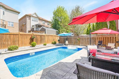 Photo 34 at 12 Kensington Trail, Shore, Barrie