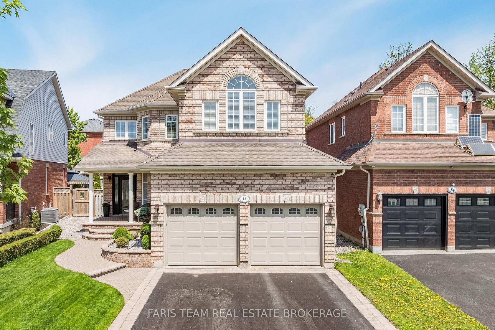 12 Kensington Trail, Shore, Barrie photo 0