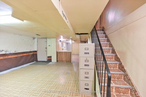 Photo 31 at 17 Major Street, University, Toronto