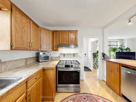 Photo 10 at 200 Burndale Avenue, Westgate, Toronto