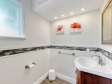 Photo 18 at 200 Burndale Avenue, Westgate, Toronto