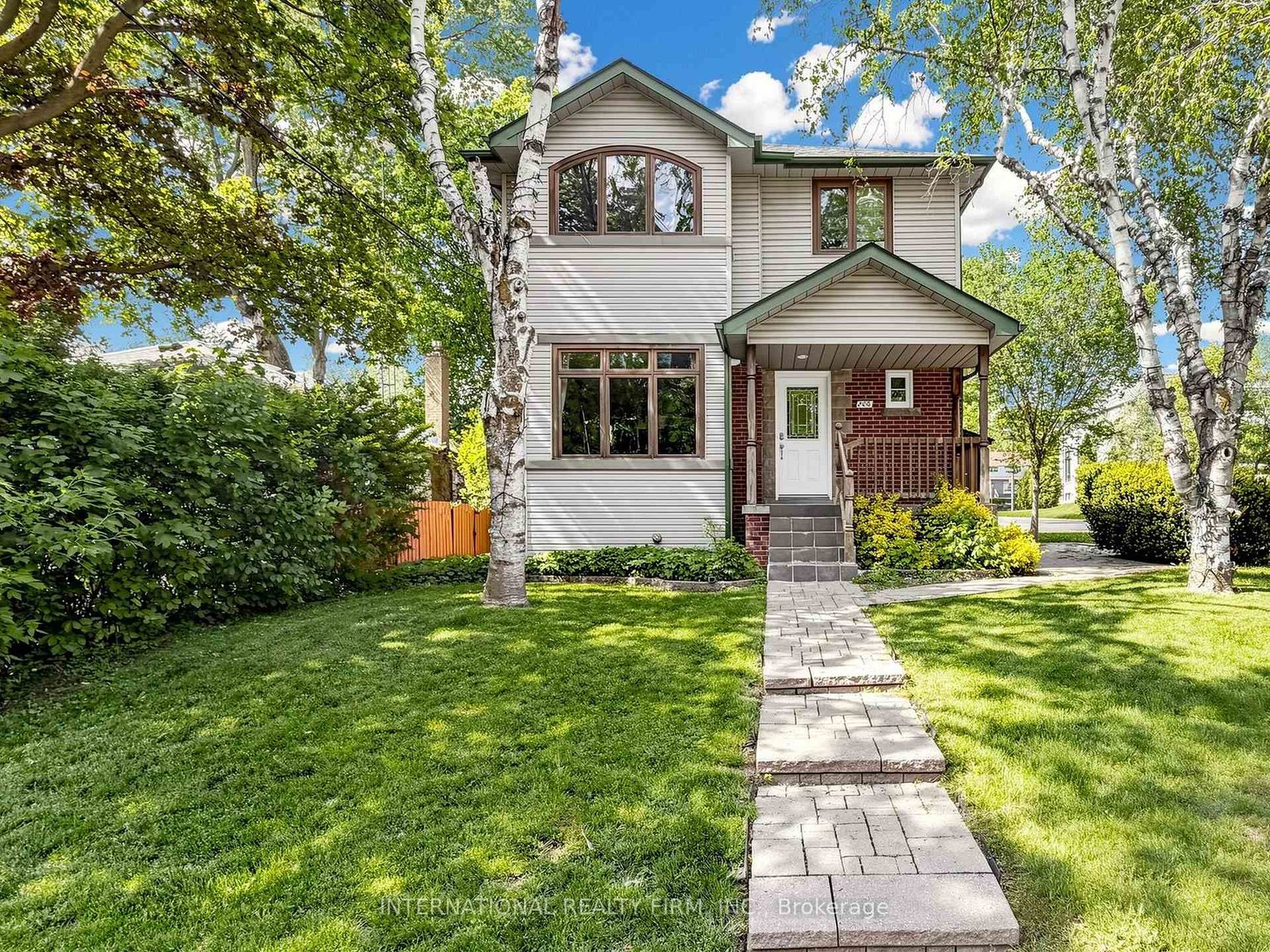 200 Burndale Avenue, Westgate, Toronto 