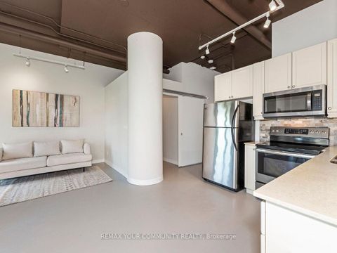 Photo 10 at 601 - 2 Fieldway Road, City Centre West, Toronto