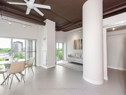 Photo 11 at 601 - 2 Fieldway Road, City Centre West, Toronto